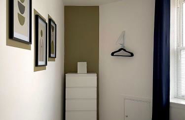 Central 2-bedroom apartment, Montrose - Photo 10