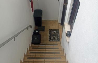 Phils Cozy apartment self check in near Airport free parking airportbus station - Foto 11