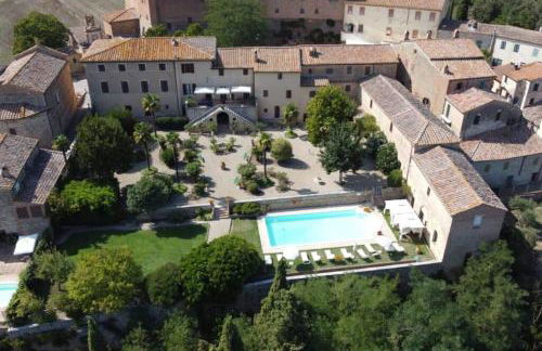 Pasqui Villas La Consuma villa storica in paese con vista pscina WiFi - Foto 1