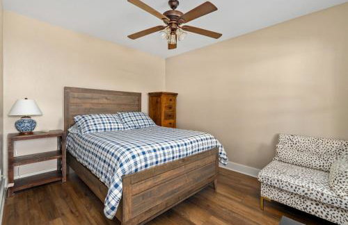 Paso Wine Country Farmhouse with Pool, Spa, Game Room - Foto 20