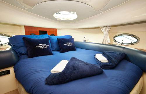 Y-Knot-Two Bedroom Luxury Motor Boat In Lymington - Foto 31