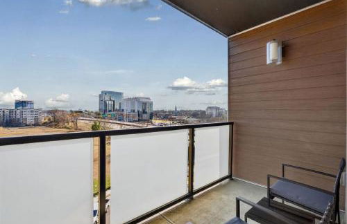 Queen City Breeze - Parking, Pool, Walkable - Foto 35