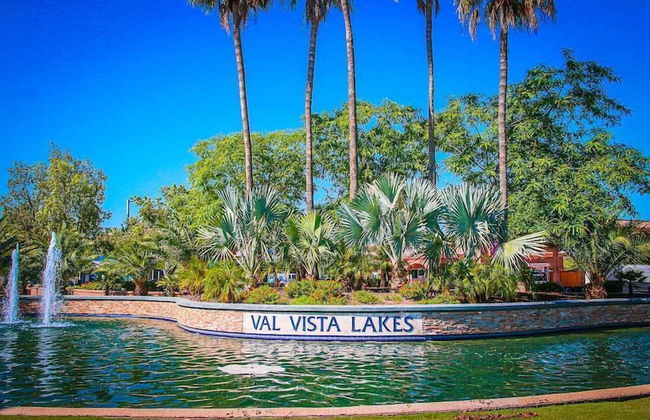 Val Vista Lakes! Gilbert 3BD - Beautiful Oasis - Photo 14