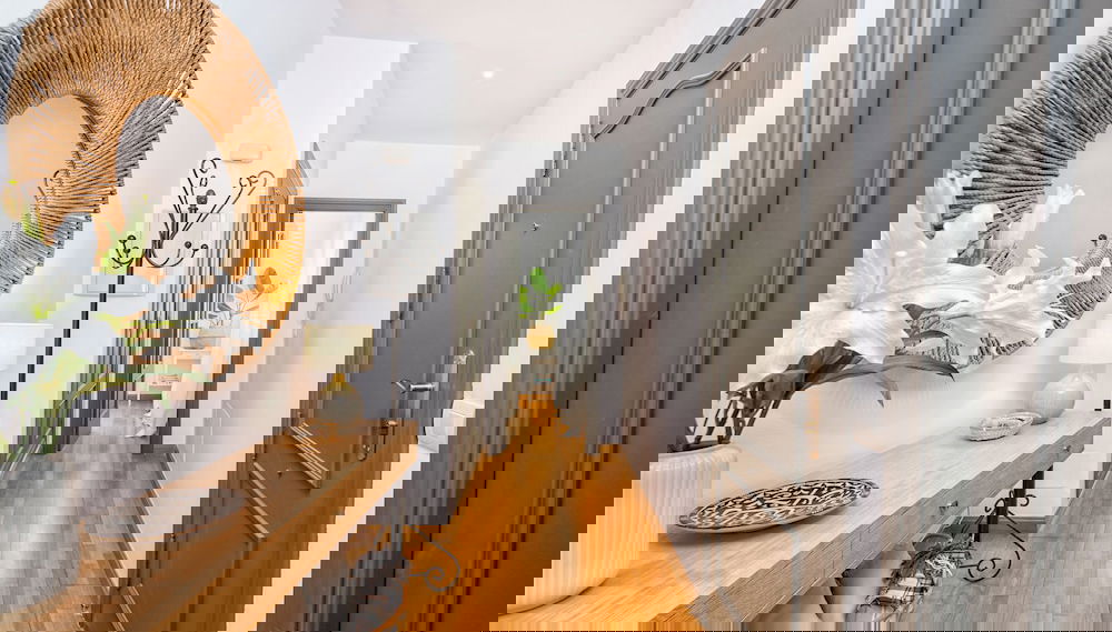 Entrada (vista interior)