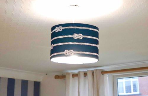 Entire Family Vacation Home . WiFi . FREE Parking - Foto 8