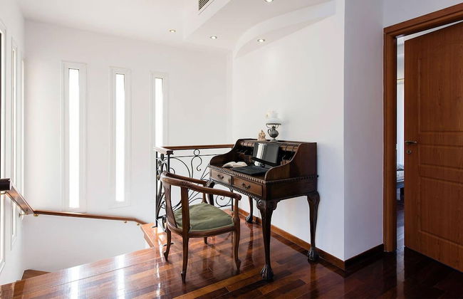 Villa Noulia With 4 Bedrooms and 2 Bathrooms - Photo 37