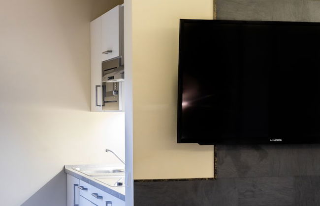 Nomad Serviced Apartments - Photo 31