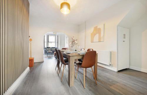 Miranda House - Air Host & Stay - Sleeps 7 - Foto 9