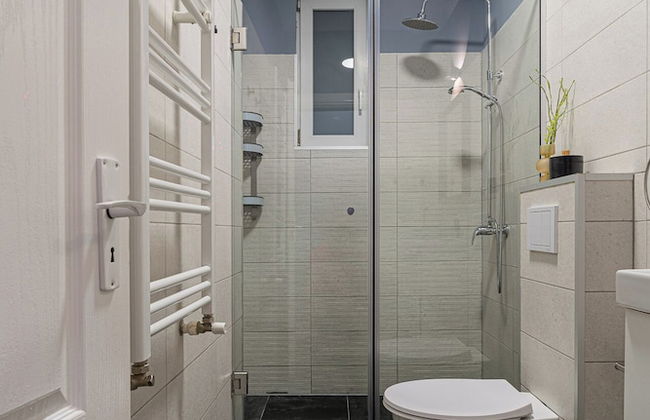 Chic Black & White 2BR on Dambovitei - Foto 22