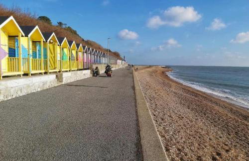 The Snug - for Eurotunnel, North Downs Way & Golfing - Foto 20