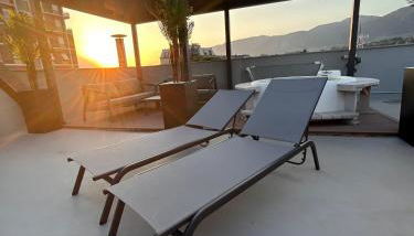 Suite Panoramic Attico con Jacuzzi Privata - Foto 3, sunbed