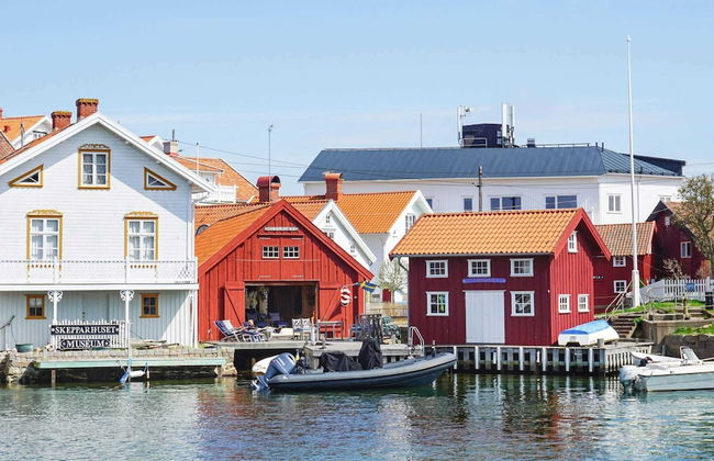 2 Person Holiday Home in Gullholmen - Foto 14