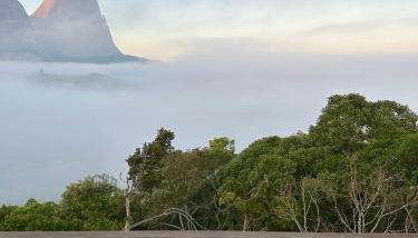 Suíte Vista Azul - Frente para Pedra Azul - Foto 2