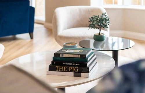 Luxury Four Bedroom Home Near Sandbanks - Photo 6