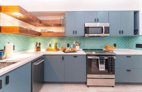 Artisan Oasis-hot Tub Fire Pit 8bd Whole House - Photo 16