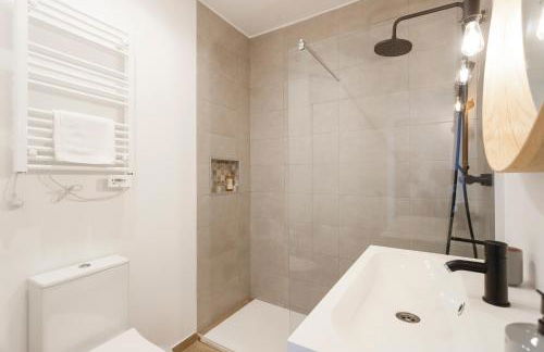 Cozy Apartment for Family and Group of Friends - Foto 24