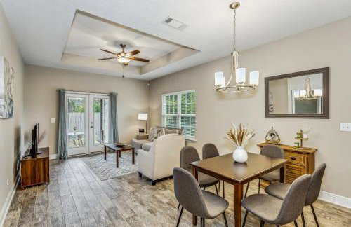 Lovely Townhome in Pensacola - Cozy & Modern Retreat - Foto 7