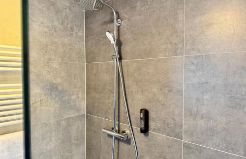 Garden Gallery - Boutique Apartment - Photo 39
