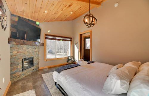 5 Mi to Slopes! Group Ski House with Game Room - Foto 17