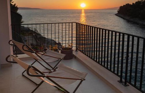 4 Bedroom Gorgeous Home In Korcula - Photo 18