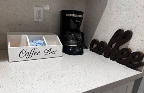 Luxurious Westchester Home Near Miami Clinics - Photo 44