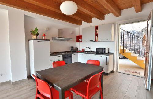 Red Apartment in Marciaga di Costermano - Foto 2