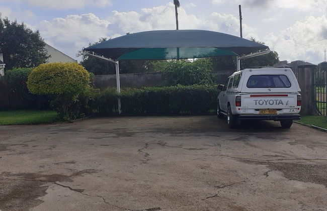 The Best Green Garden Guest House in Harare - Foto 37