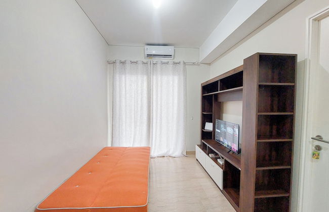Comfort And Homey 2Br At Podomoro City Deli Medan Apartment - Photo 1