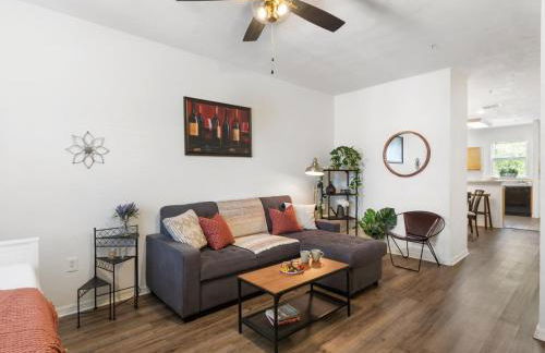 Convenient & Inviting - Fully-Equipped 2BD Condo - Foto 1