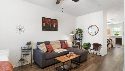 Convenient & Inviting - Fully-Equipped 2BD Condo - Foto 1