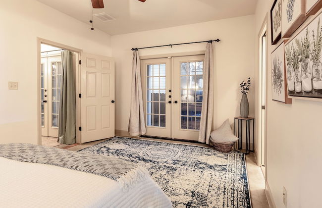 Upstay-2-Home Complex for 18ppl - Photo 1