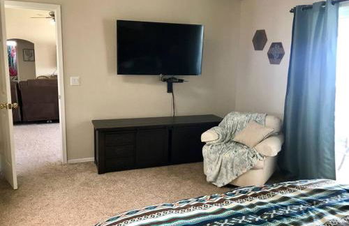 PRIVATE VIEW ON THE LAKE SIDE OF 95! Sleeps 16 - Foto 30