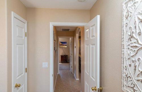 Beach Happy-Lake Close-Private Waterpark Oasis -sleeps 14 - Foto 36