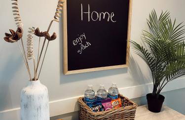 Chic City Apartment with parking Canal View RoofDeck - Foto 28