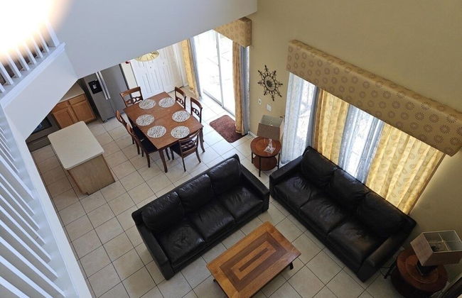 Spacious 7 Br, 4.5 Br Retreat With Pool 7 Bedroom Condo by RedAwning - Foto 26