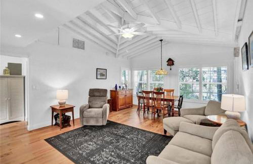 Chic Victoria Park Villa with Heated Pool and Spa - Foto 15