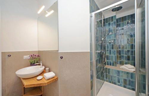 Brand New Modern Apt 2 Stops to Colosseum - Photo 46