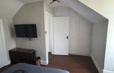 Timeless Spacious 1bedroom Duplex apartment with balcony in Shoreditch - Foto 21