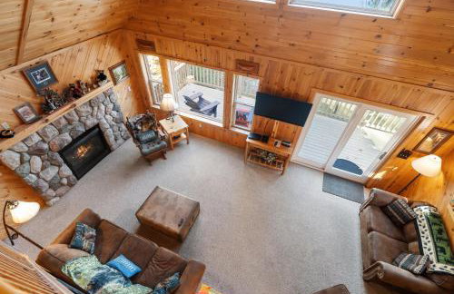 Lakefront Getaway with Kayaks, Fire Pit and Views - Foto 10