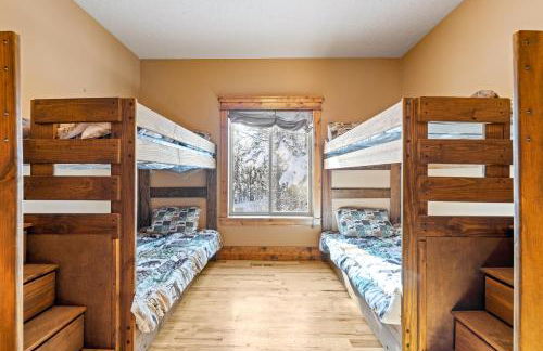 New! Black Bear Inn - Pet friendly - trailer parking - walk to lake - rustic - Foto 21