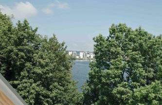 Seeblick-Dachgeschoss in historischer Villa zentral 4 PAX - Foto 48