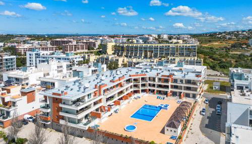 Lagos Apt with pool and huge balcony Very close to Beach and Marina - Foto 4