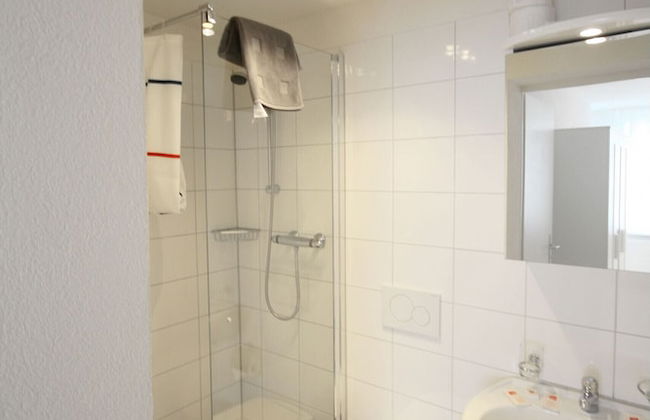 ZH Bordeaux - Letzigrund Hitrental Apartment - Foto 12