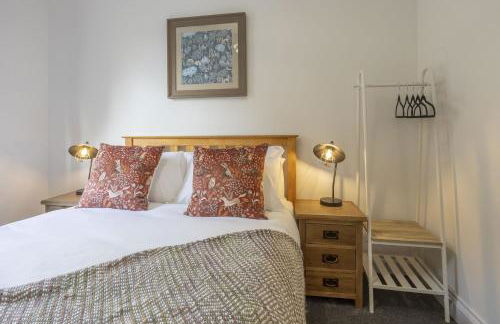 Beautiful 3-Bed Home with Hot Tub in Ross-on-Wye - Photo 22