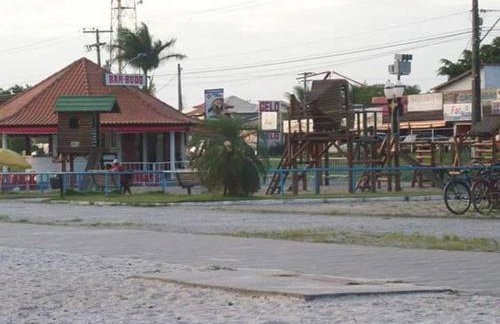 Casa muito espaçosa privativa com Piscina, Churrasqueira e área gourmet - Foto 10