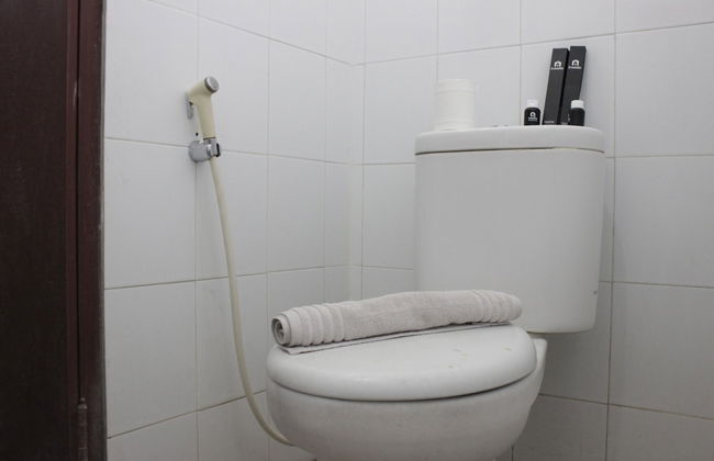 Minimalist 2BR Apartment at Gateway Ahmad Yani Cicadas - Photo 16