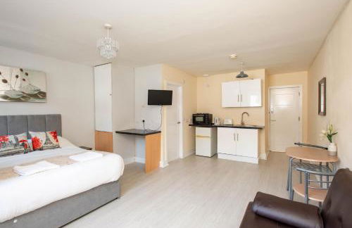 Saffron Studios - Photo 54