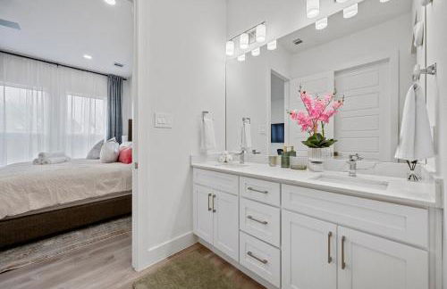 Pet-Friendly l Brand New Space l Downtown - Foto 11