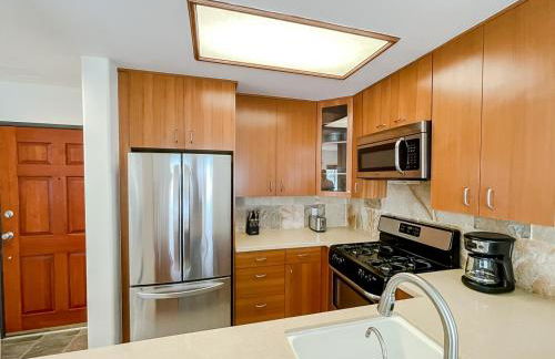 *WEHO/Beverly Hills* Luxury 2BD/2.5BA + Balconies - Photo 11