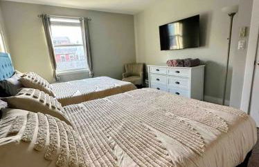 Family-Friendly 4BR Retreat Sleeps 12, Private Yard, Garage, Close to Stadiums, Casino & Downtown - Foto 38